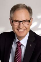 Sekret�r Krasnitzer Manfred